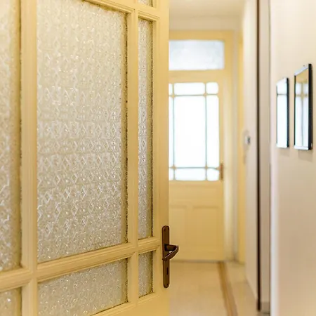 Residenza Piazza 切法卢