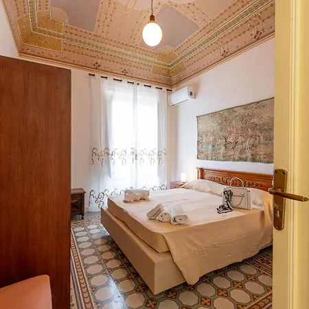 아파트 Residenza Piazza 체팔루